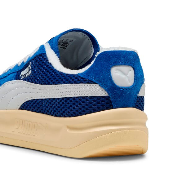 puma-gv-special-laundry-boys-ii-sneakers-mens-clyde-royal-creamy-vanilla-399841-01-5